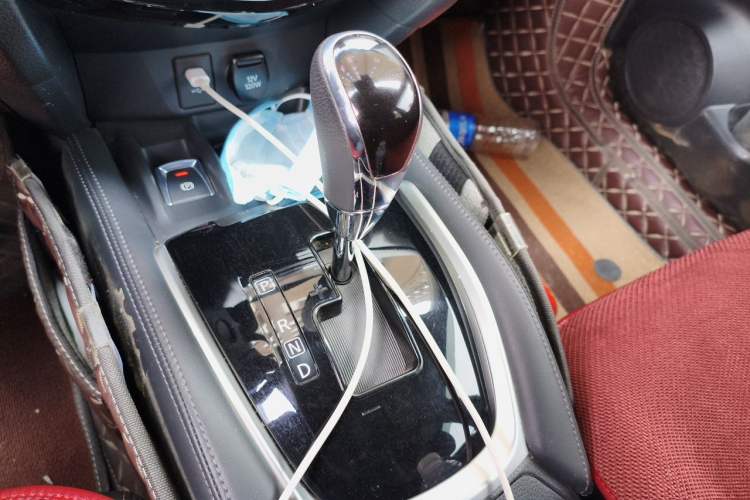 Used Nissan X-Trail 2022 2.0L Two-Wheel Drive Smart Connect & Comfort Edition Gear Lever