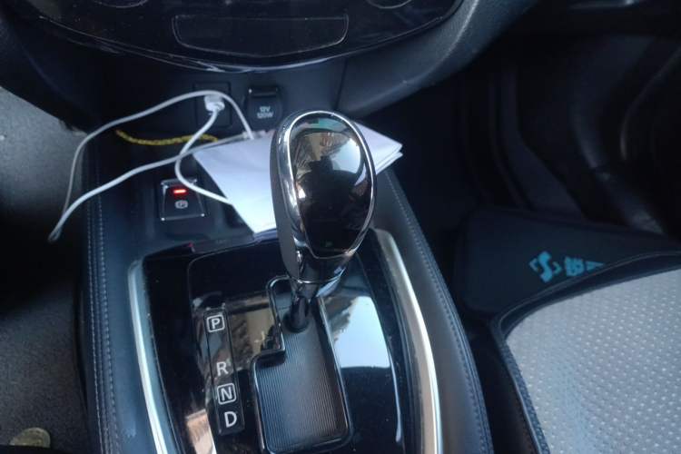 Used Nissan X-Trail 2022 2.0L Two-Wheel Drive Smart Connect & Comfort Edition Gear Lever