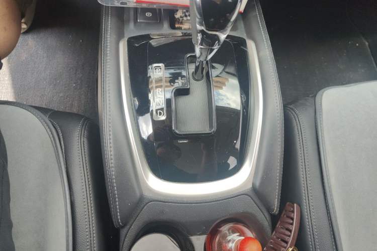 Used Nissan X-Trail 2022 Revised Version 2.0L Two-Wheel Drive Smart Connect Premium Edition Gear Lever