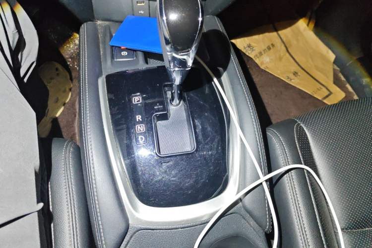 Used Nissan X-Trail 2022 2.0L Two-Wheel Drive Smart Connect Premium Edition Gear Lever