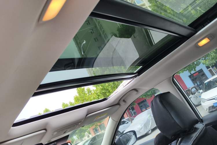 Used Nissan X-Trail 2022 Revised Version 2.0L Two-Wheel Drive Smart Connect Premium Edition Headliner