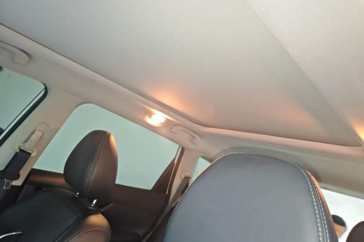 Used Nissan X-Trail 2022 Revised Version 2.0L Two-Wheel Drive Smart Connect Premium Edition Headliner