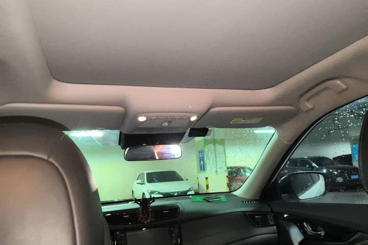 Used Nissan X-Trail 2022 2.0L Two-Wheel Drive Smart Connect & Comfort Edition Headliner