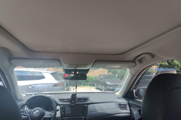 Used Nissan X-Trail 2022 Revised Version 2.0L Two-Wheel Drive Smart Connect Premium Edition Headliner