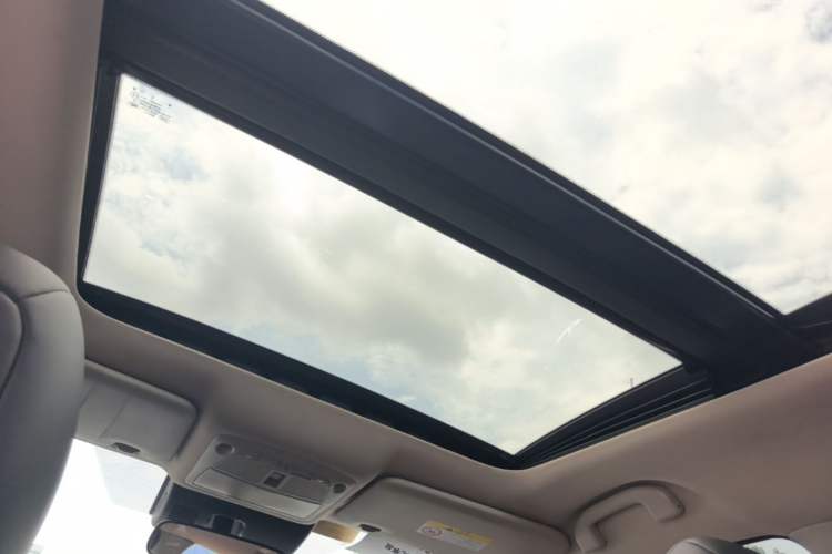 Used Nissan X-Trail 2022 2.0L Two-Wheel Drive Smart Connect Premium Edition Headliner