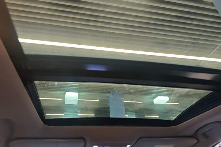 Used Nissan X-Trail 2022 Revised Version 2.0L Two-Wheel Drive Smart Connect Premium Edition Headliner