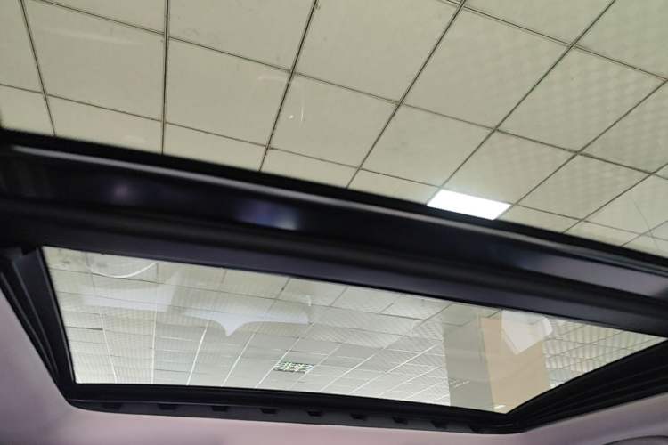 Used Nissan X-Trail 2022 2.0L Two-Wheel Drive Smart Connect Premium Edition Headliner