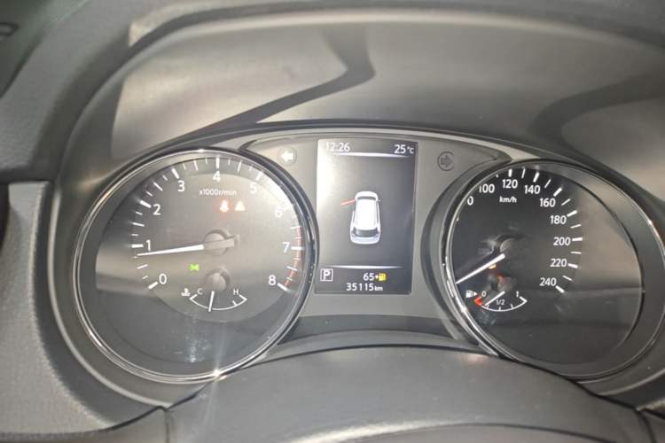 Used Nissan X-Trail 2022 Revised Version 2.0L Two-Wheel Drive Smart Connect Premium Edition Instrument Cluster