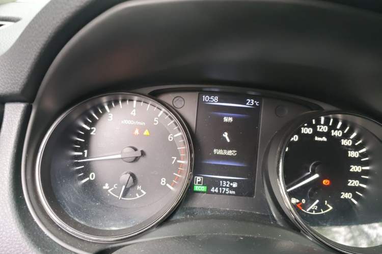 Used Nissan X-Trail 2022 2.0L Two-Wheel Drive Smart Connect Premium Edition Instrument Cluster