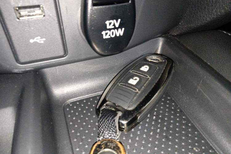 Used Nissan X-Trail 2022 2.0L Two-Wheel Drive Smart Connect & Comfort Edition Interior 1