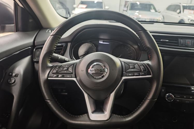 Used Nissan X-Trail 2022 Revised Version 2.0L Two-Wheel Drive Smart Connect & Comfort Edition Interior 12
