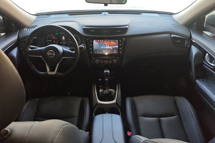 Used Nissan X-Trail 2022 2.0L Two-Wheel Drive Smart Connect & Comfort Edition Interior 2