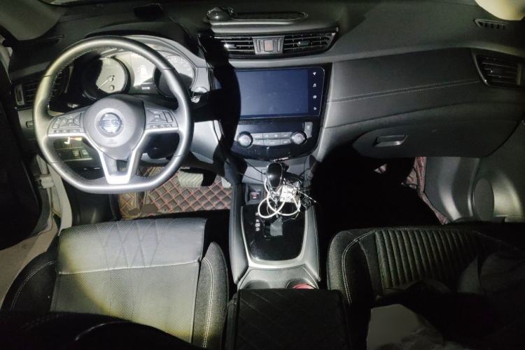 Used Nissan X-Trail 2022 Revised Version 2.0L Two-Wheel Drive Smart Connect & Comfort Edition Interior 2