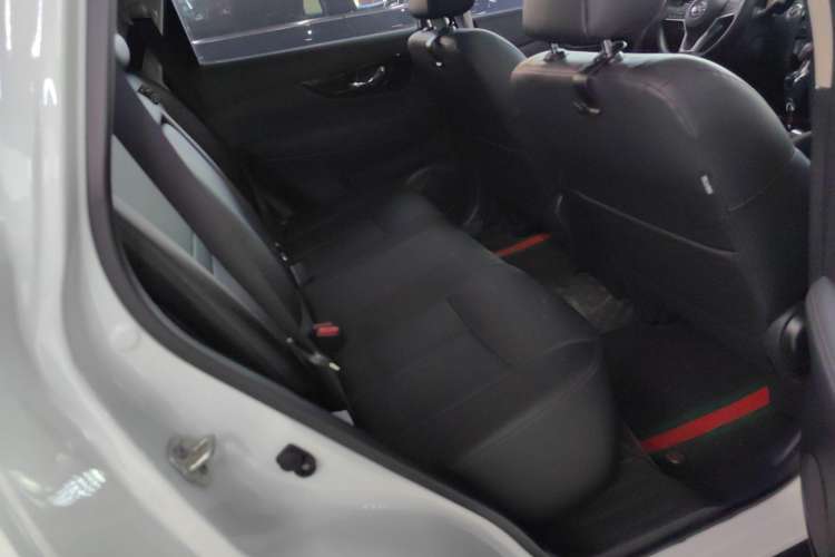 Used Nissan X-Trail 2022 Revised Version 2.0L Two-Wheel Drive Smart Connect & Comfort Edition Interior 2