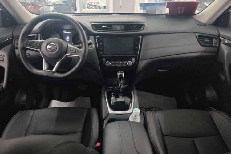Used Nissan X-Trail 2022 Revised Version 2.0L Two-Wheel Drive Smart Connect & Comfort Edition Interior 3