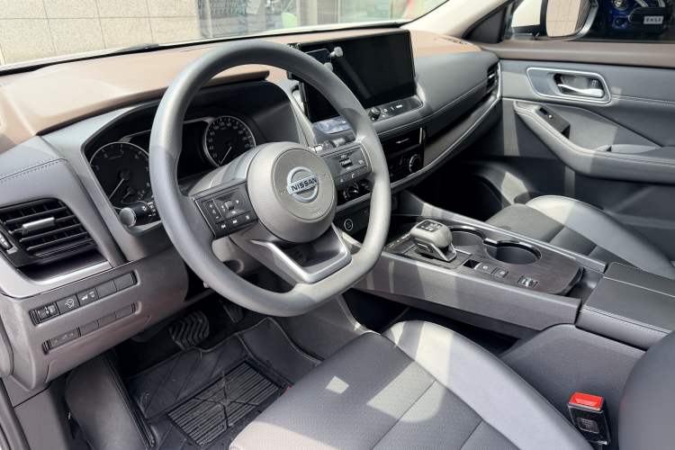 Used Nissan X-Trail 2022 VC-Turbo 300 CVT 2WD Star & Moon Limited Edition Interior 4