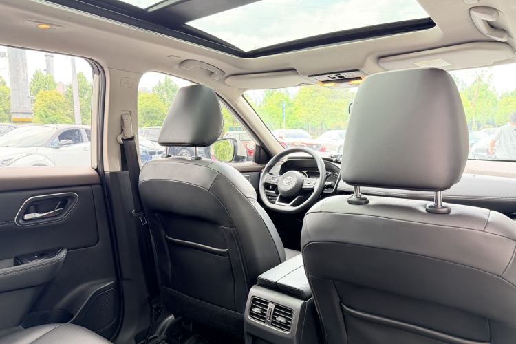 Used Nissan X-Trail 2022 VC-Turbo 300 CVT 2WD Star & Moon Limited Edition Interior 6