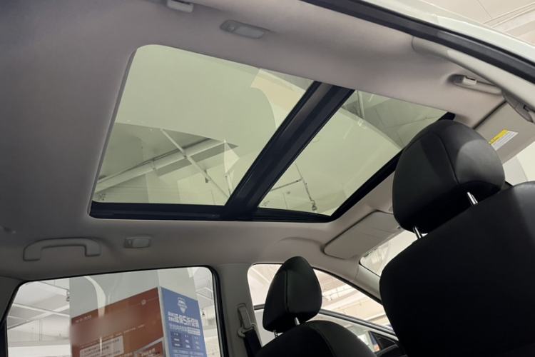 Used Nissan X-Trail 2022 2.0L Two-Wheel Drive Smart Connect & Comfort Edition Interior 7