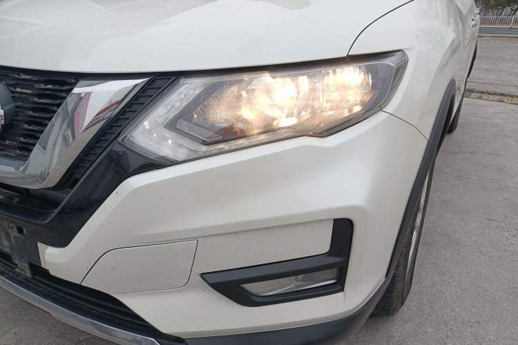 Used Nissan X-Trail 2022 2.0L Two-Wheel Drive Smart Connect & Comfort Edition Left Front Headlight