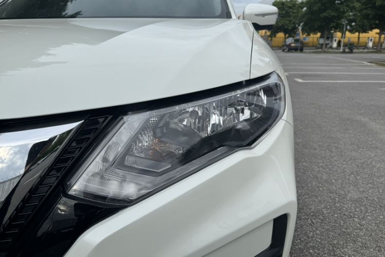 Used Nissan X-Trail 2022 Revised Version 2.0L Two-Wheel Drive Smart Connect & Comfort Edition Left Front Headlight