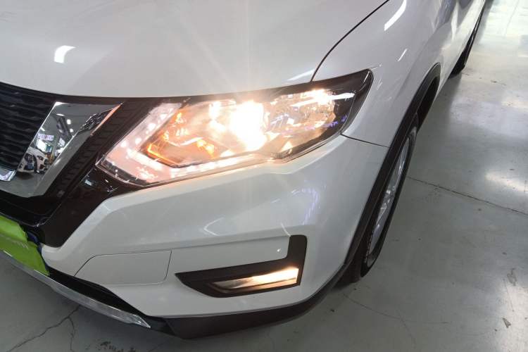 Used Nissan X-Trail 2022 2.0L Two-Wheel Drive Smart Connect & Comfort Edition Left Front Headlight