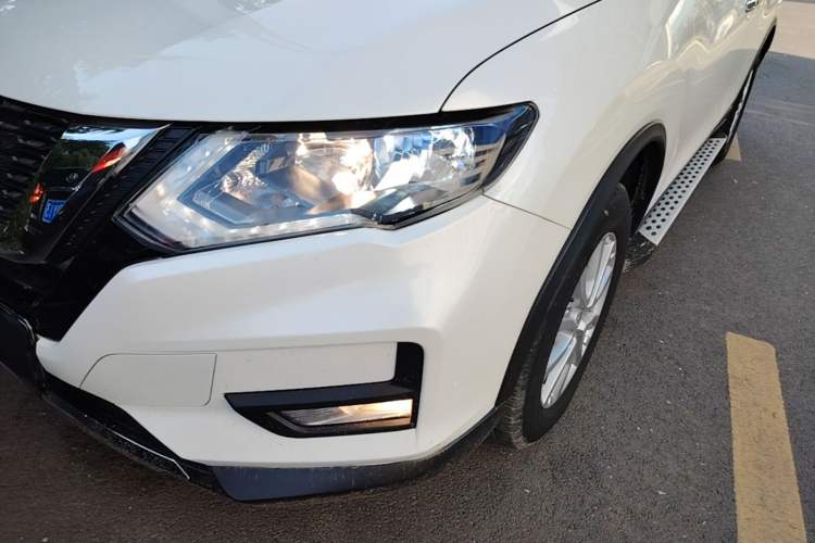 Used Nissan X-Trail 2022 2.0L Two-Wheel Drive Smart Connect & Comfort Edition Left Front Headlight