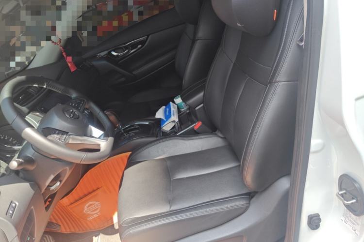 Used Nissan X-Trail 2022 Revised Version 2.0L Two-Wheel Drive Smart Connect Premium Edition Left Front Seat