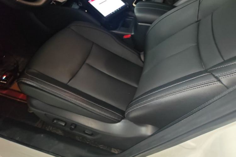 Used Nissan X-Trail 2022 Revised Version 2.0L Two-Wheel Drive Smart Connect Premium Edition Left Front Seat