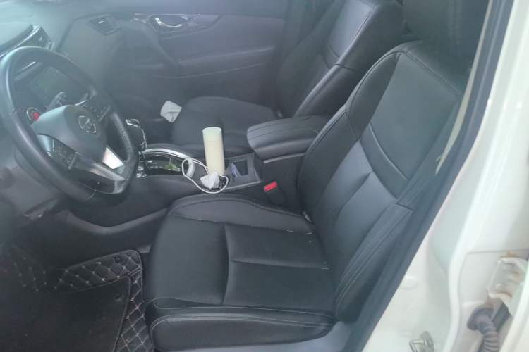 Used Nissan X-Trail 2022 2.0L Two-Wheel Drive Smart Connect Premium Edition Left Front Seat