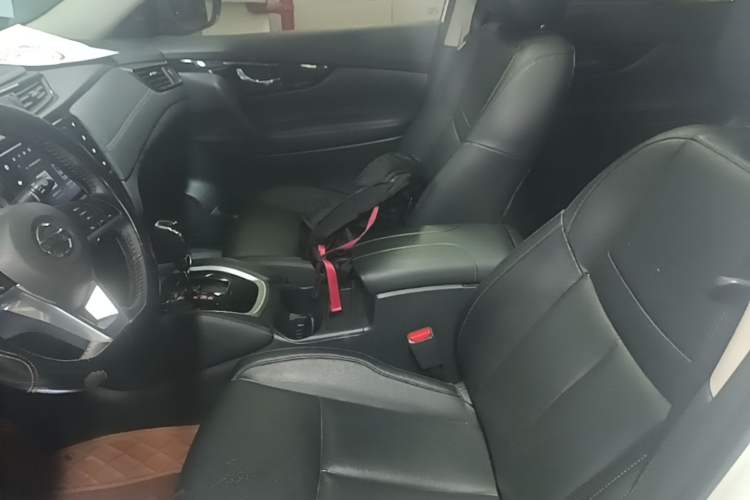 Used Nissan X-Trail 2022 2.0L Two-Wheel Drive Smart Connect & Comfort Edition Left Front Seat