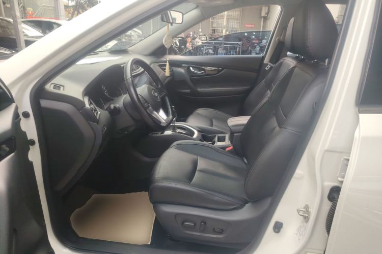Used Nissan X-Trail 2022 2.0L Two-Wheel Drive Smart Connect Premium Edition Left Front Seat