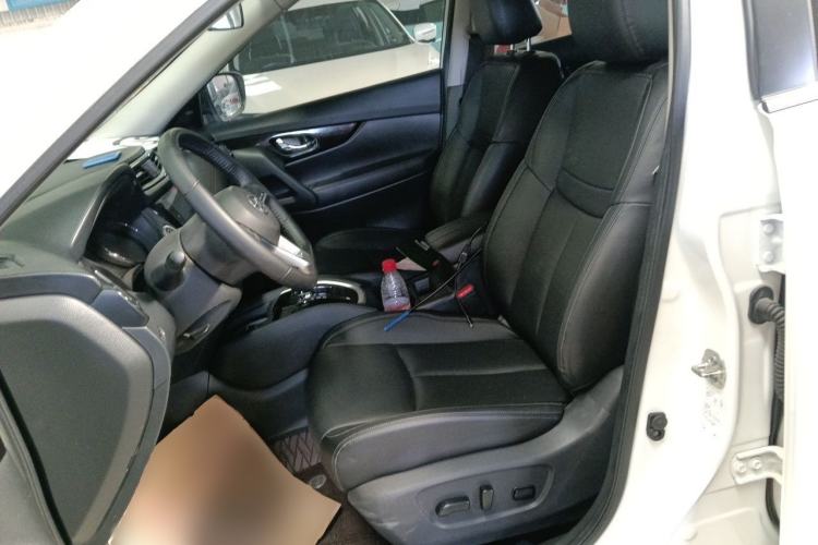 Used Nissan X-Trail 2022 2.0L Two-Wheel Drive Smart Connect Premium Edition Left Front Seat
