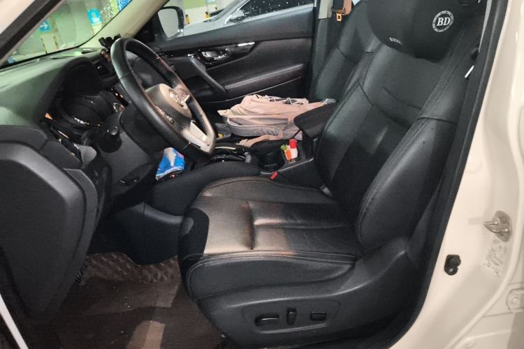 Used Nissan X-Trail 2022 2.0L Two-Wheel Drive Smart Connect & Comfort Edition Left Front Seat