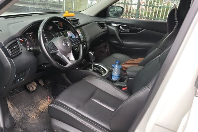 Used Nissan X-Trail 2022 2.0L Two-Wheel Drive Smart Connect Premium Edition Left Front Seat