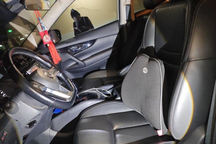 Used Nissan X-Trail 2022 2.0L Two-Wheel Drive Smart Connect Premium Edition Left Front Seat