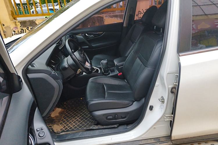 Used Nissan X-Trail 2022 2.0L Two-Wheel Drive Smart Connect & Comfort Edition Left Front Seat