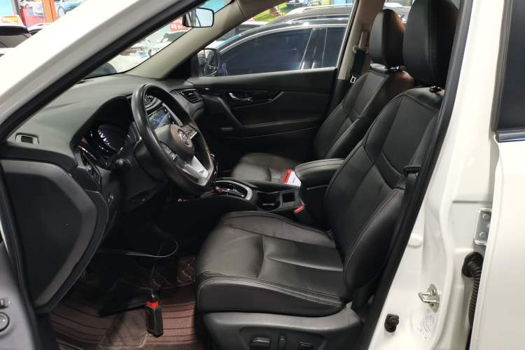 Used Nissan X-Trail 2022 2.0L Two-Wheel Drive Smart Connect & Comfort Edition Left Front Seat