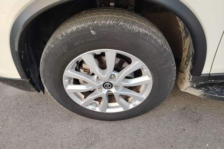 Used Nissan X-Trail 2022 2.0L Two-Wheel Drive Smart Connect & Comfort Edition Left Front Wheel Hub