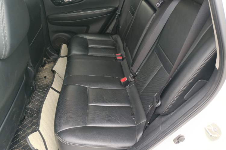 Used Nissan X-Trail 2022 2.0L Two-Wheel Drive Smart Connect & Comfort Edition Left Rear Seat