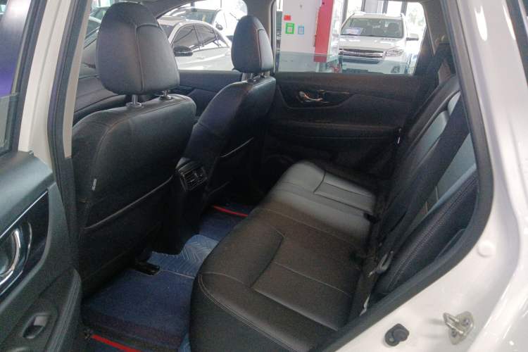 Used Nissan X-Trail 2022 2.0L Two-Wheel Drive Smart Connect & Comfort Edition Left Rear Seat