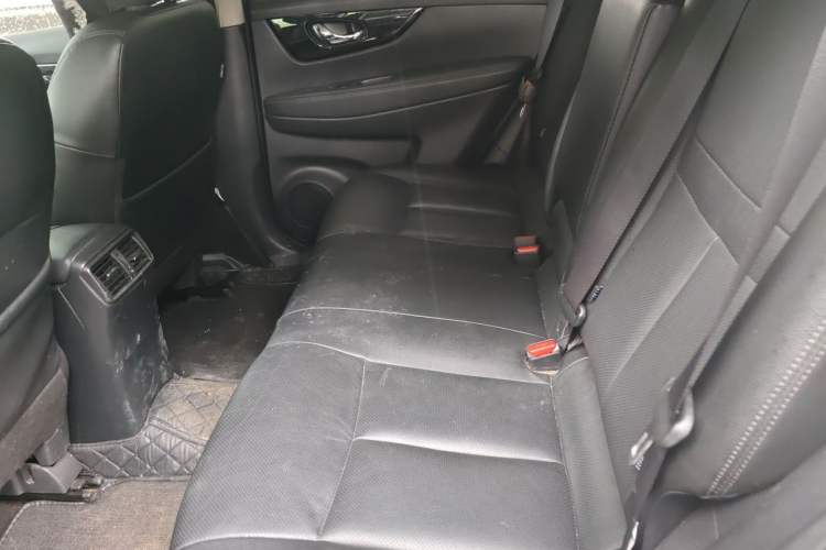 Used Nissan X-Trail 2022 2.0L Two-Wheel Drive Smart Connect Premium Edition Left Rear Seat