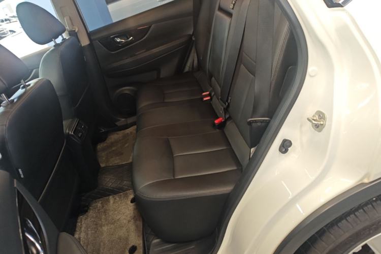 Used Nissan X-Trail 2022 Revised Version 2.0L Two-Wheel Drive Smart Connect Premium Edition Left Rear Seat