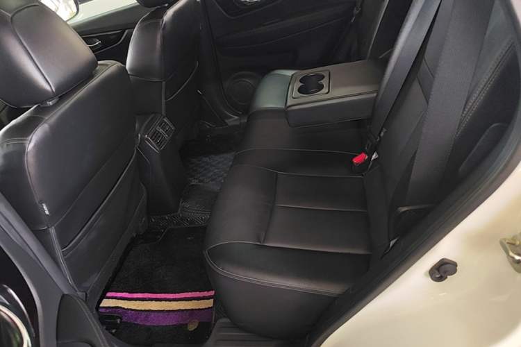 Used Nissan X-Trail 2022 2.0L Two-Wheel Drive Smart Connect Premium Edition Left Rear Seat