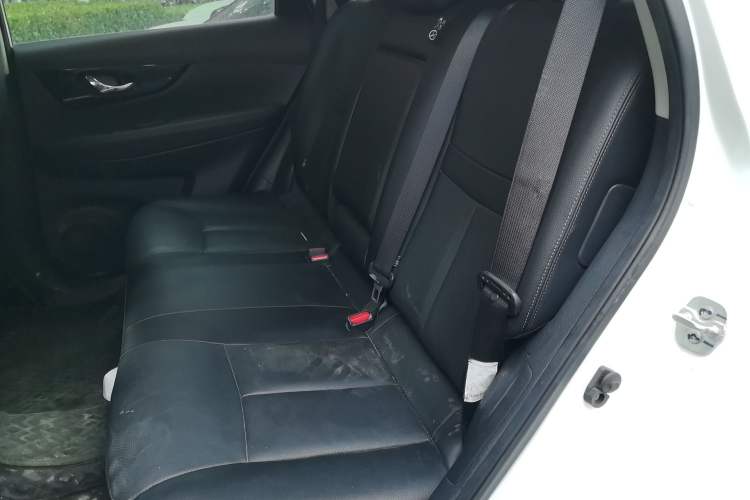 Used Nissan X-Trail 2022 2.0L Two-Wheel Drive Smart Connect Premium Edition Left Rear Seat