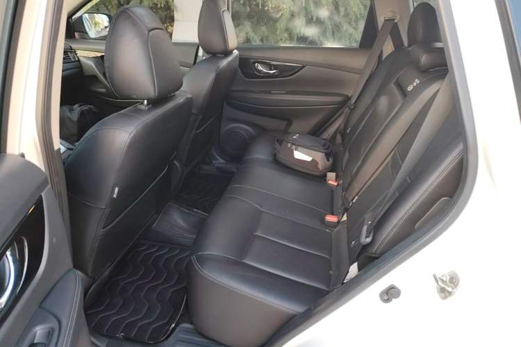 Used Nissan X-Trail 2022 2.0L Two-Wheel Drive Smart Connect & Comfort Edition Left Rear Seat
