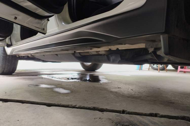 Used Nissan X-Trail 2022 2.0L Two-Wheel Drive Smart Connect Premium Edition Left Side Sill
