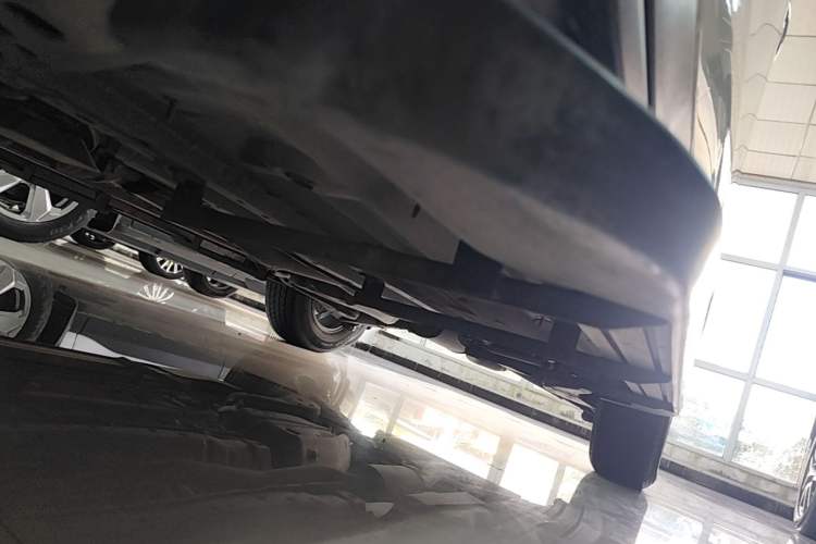 Used Nissan X-Trail 2022 2.0L Two-Wheel Drive Smart Connect Premium Edition Left Side Sill