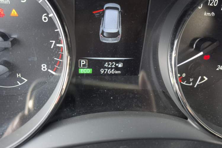 Used Nissan X-Trail 2022 Revised Version 2.0L Two-Wheel Drive Smart Connect Premium Edition Odometer Close Up
