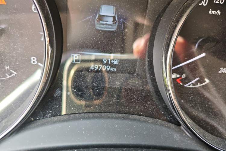 Used Nissan X-Trail 2022 2.0L Two-Wheel Drive Smart Connect Premium Edition Odometer Close Up