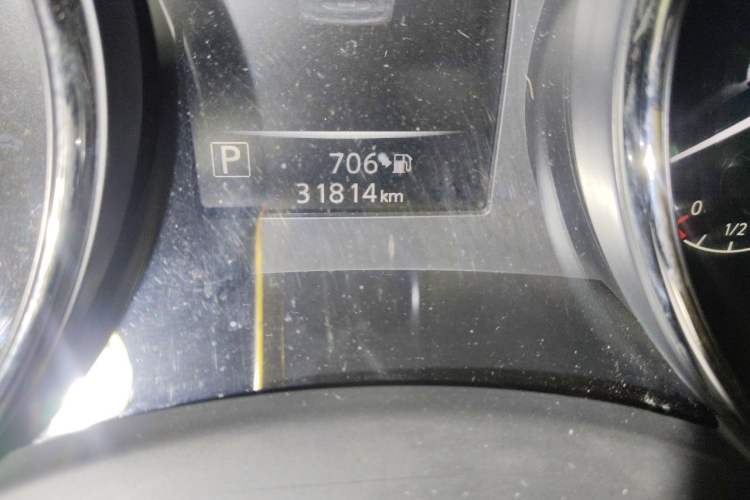 Used Nissan X-Trail 2022 Revised Version 2.0L Two-Wheel Drive Smart Connect & Comfort Edition Odometer Close Up